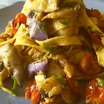 ベッド・アンド・ブレックファスト La Sicilia A Tavola ピサ
